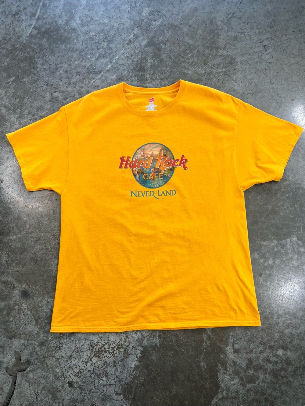 Hard Rock Cafe Never Land Yellow Graphic T Shirt XL Vintage Y2K Retro